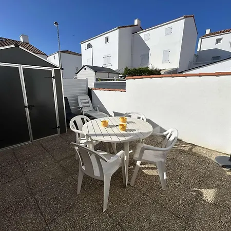 Maison 3 Pieces Pres De La - 2 Chambres, Jardin Prive, Parking Et Menage Inclus - Fr-1-224c-223 *